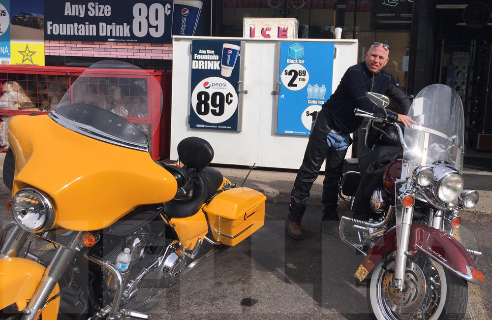 Biker und Bartender: Monument Valley - Kingman